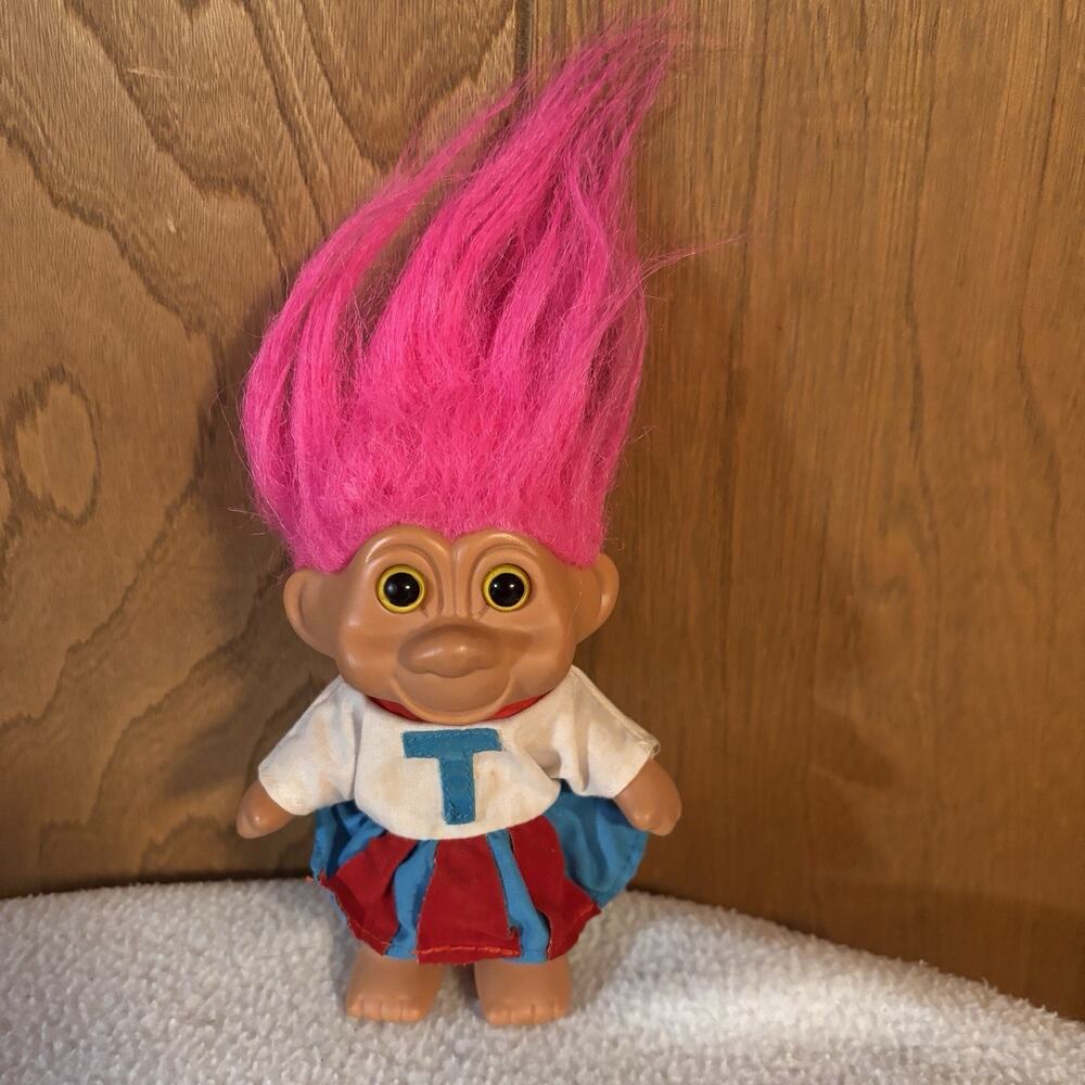 Vintage 1991 Russ / TNT 5" Troll Doll CHEERLEADER Pink Hair Yellow Eyes
